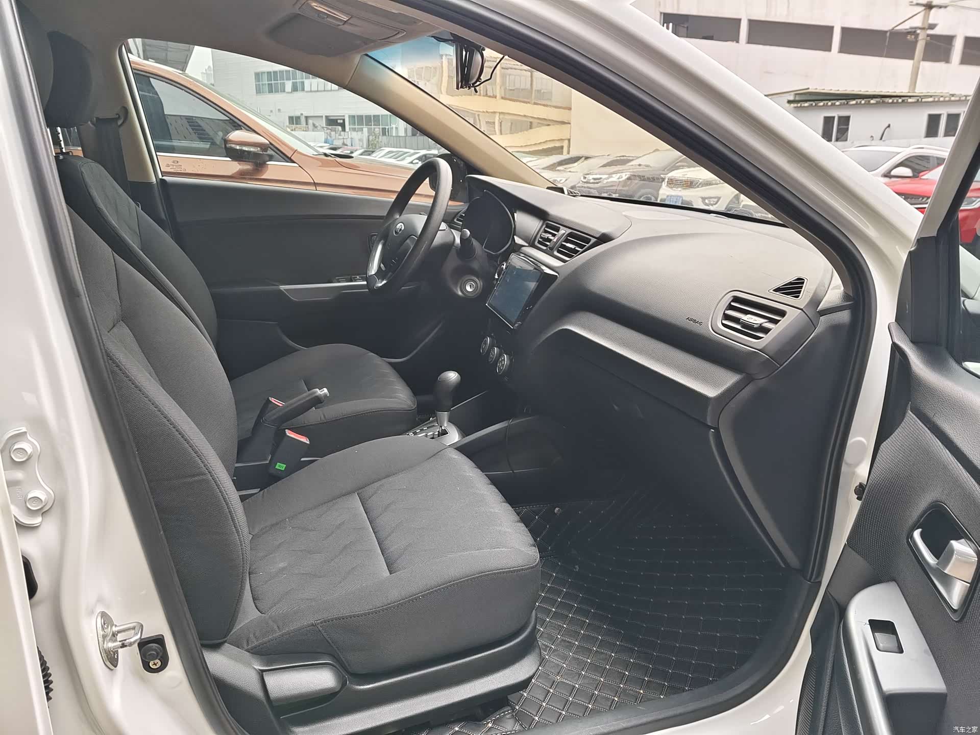 Kia K2, 2016 7