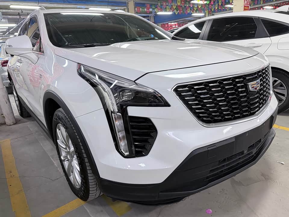Cadillac XT4
