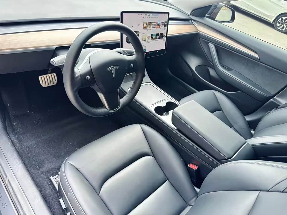Tesla Model 3 Tesla Model 3