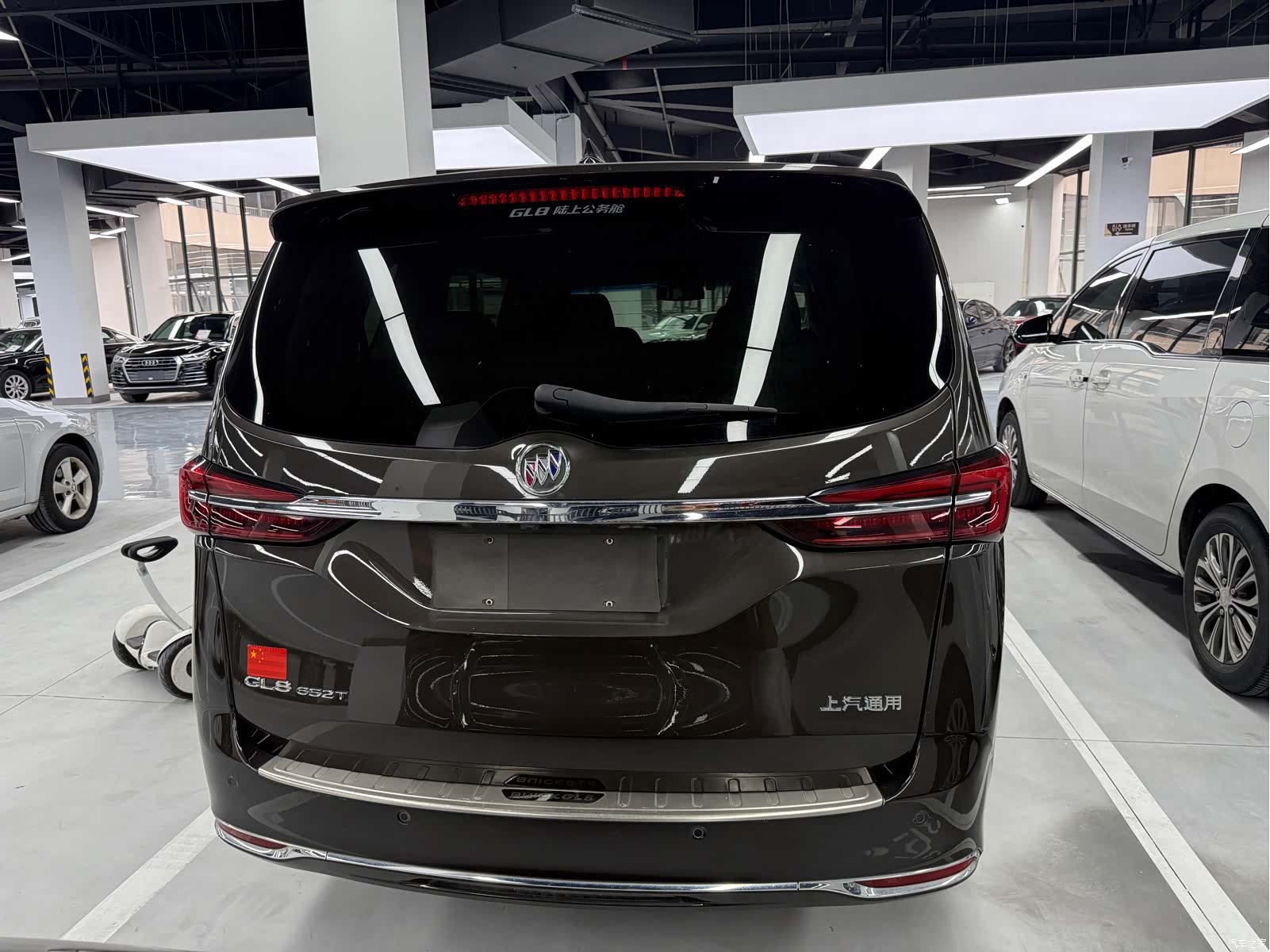 Buick GL8, 2021 17