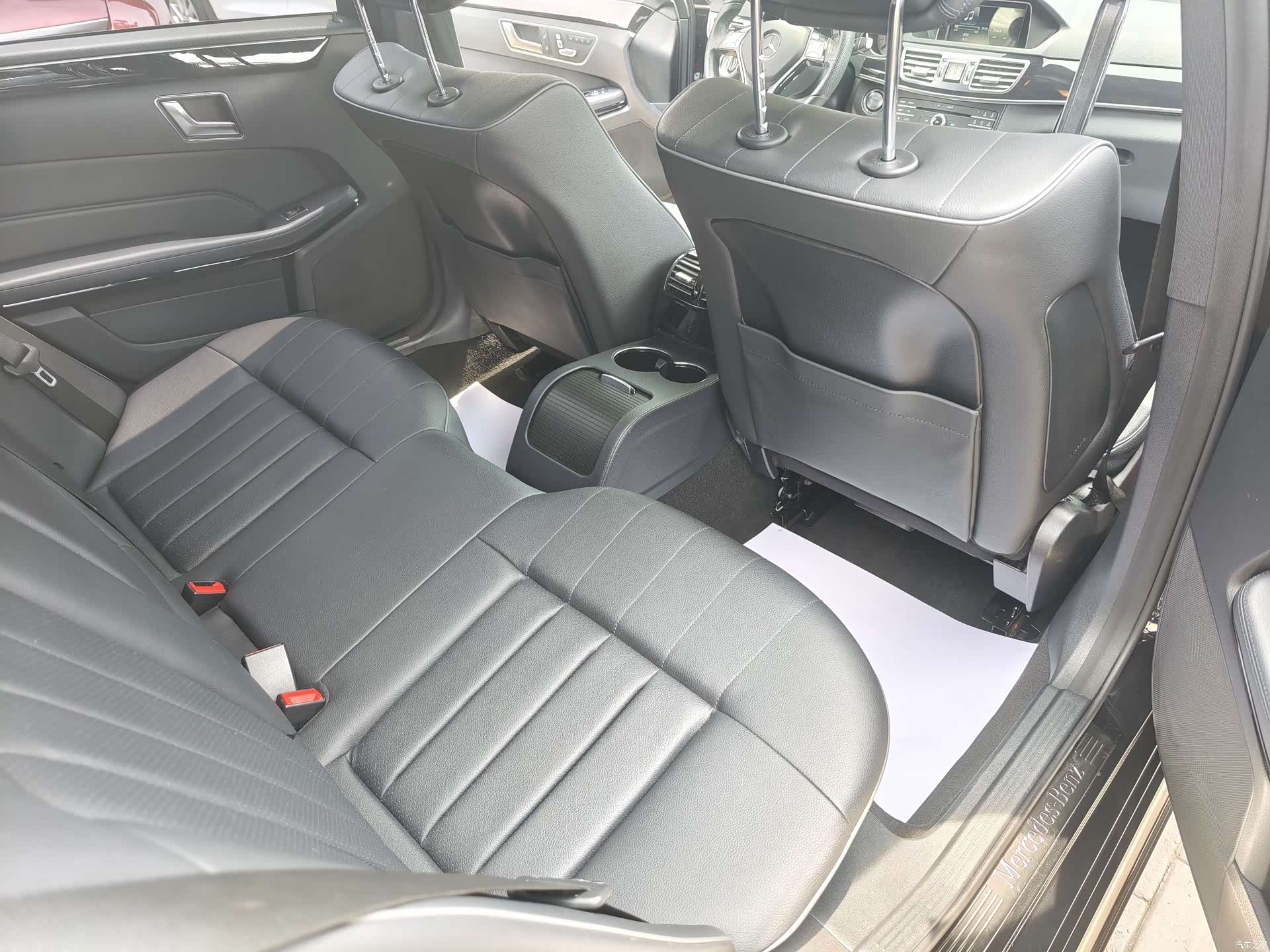 Mercedes-Benz E-Class, 2015 12