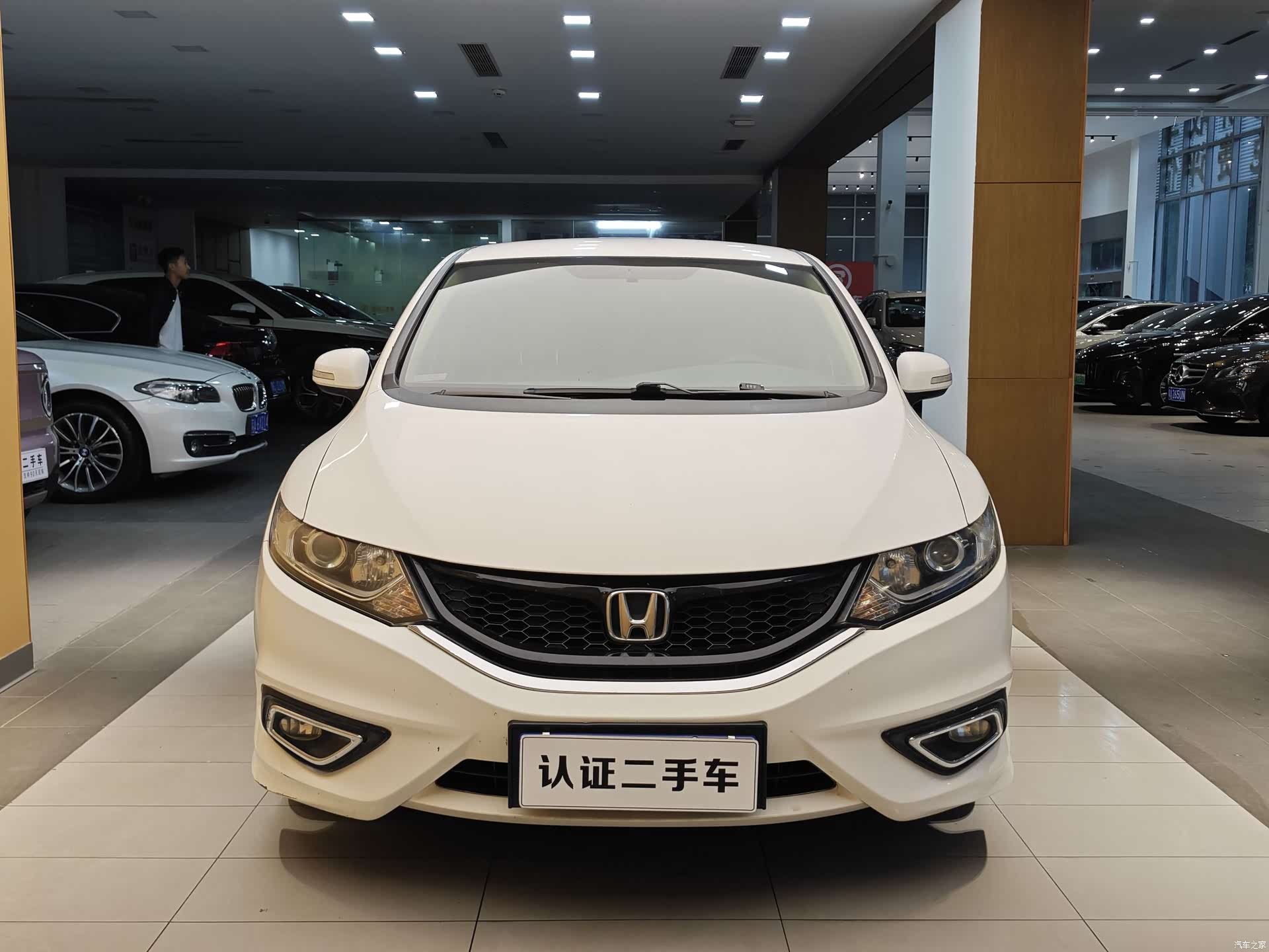 Honda Jade, 2014 3