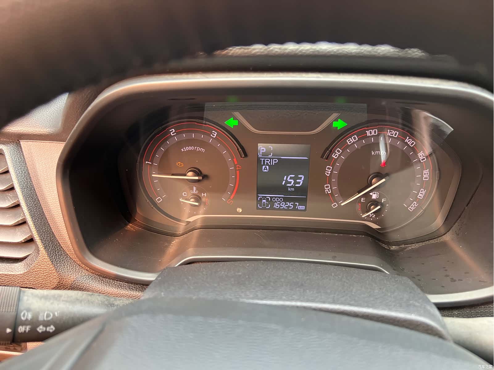 Maxus T60, 2018 14
