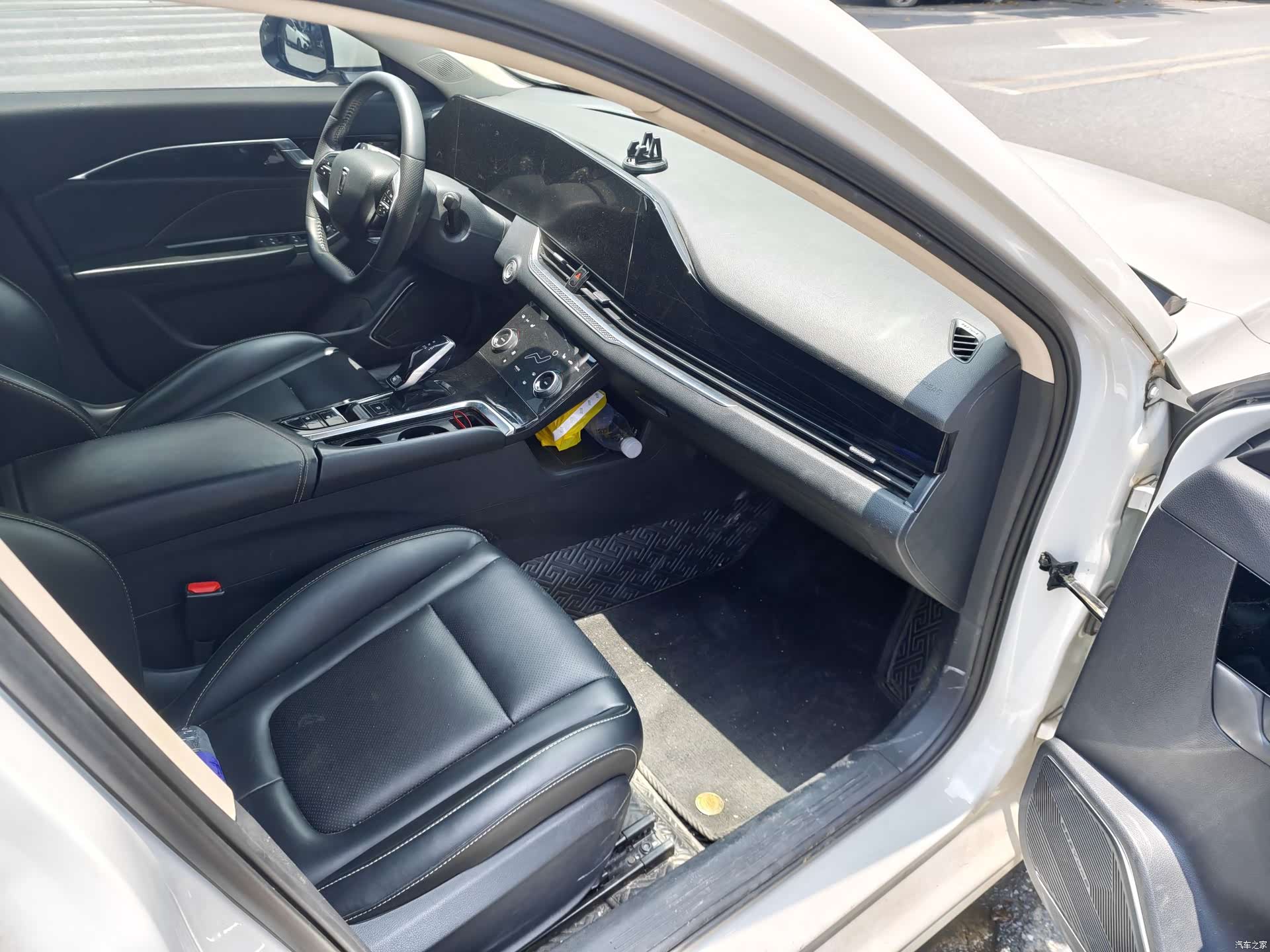 Bestune B70, 2022 10