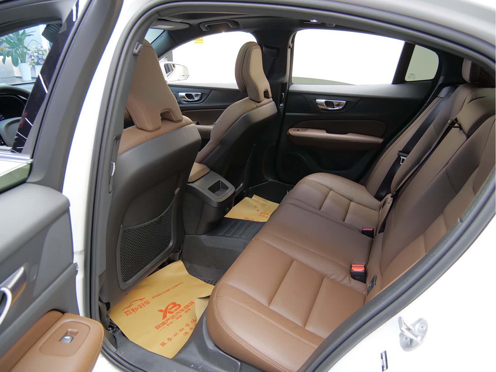 Volvo S60, 2024 11