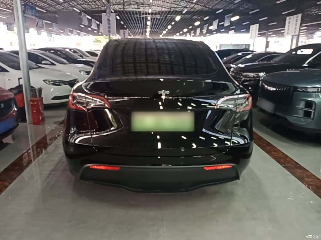 Tesla Model Y, 2022 6