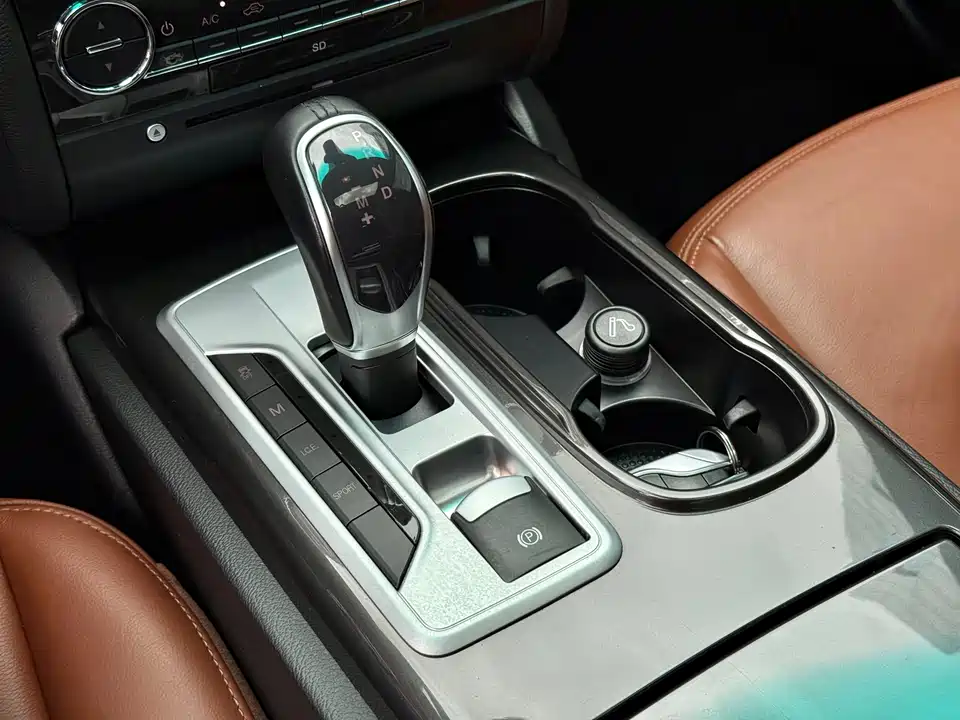Maserati Ghibli Maserati Ghibli