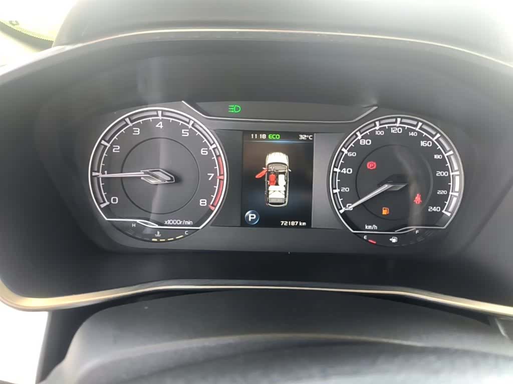 Geely Coolray, 2019 12