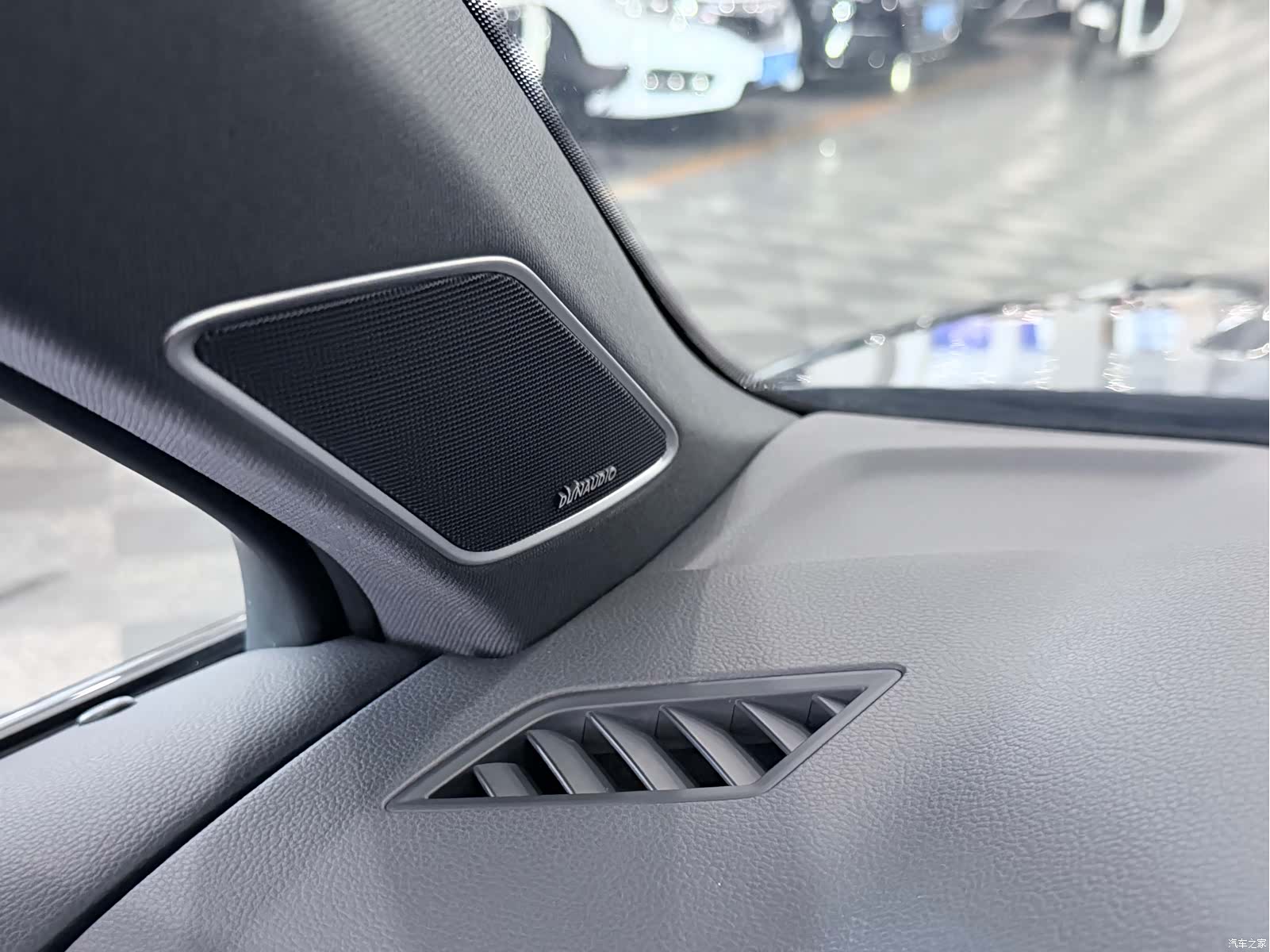 Volkswagen Touareg, 2021 13