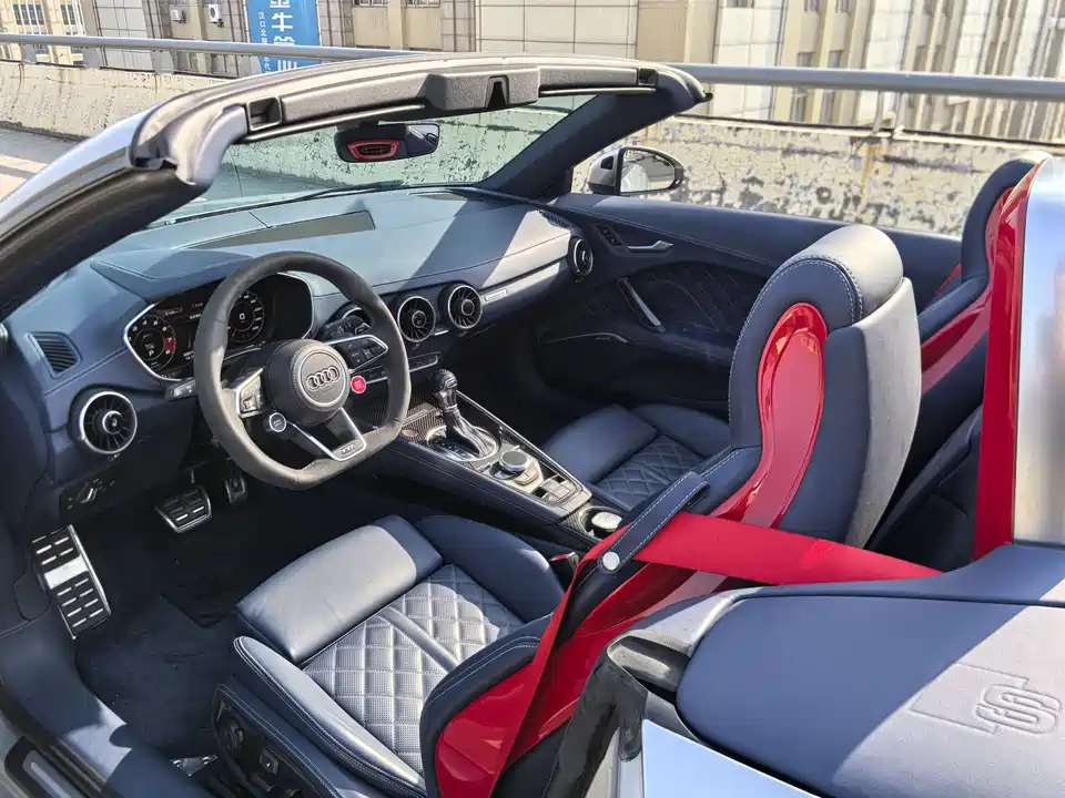 Audi TTS