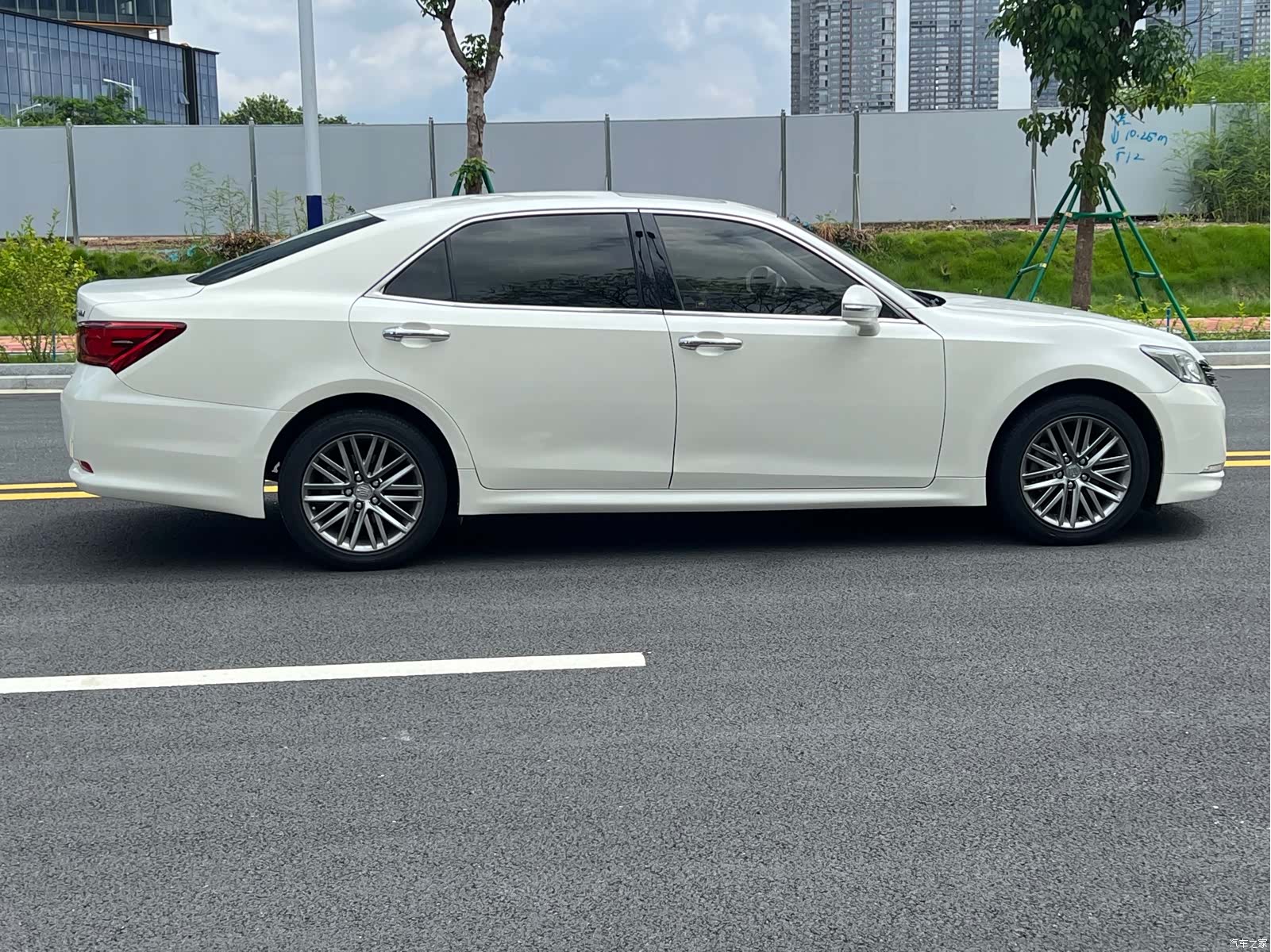 Toyota Crown, 2017 7