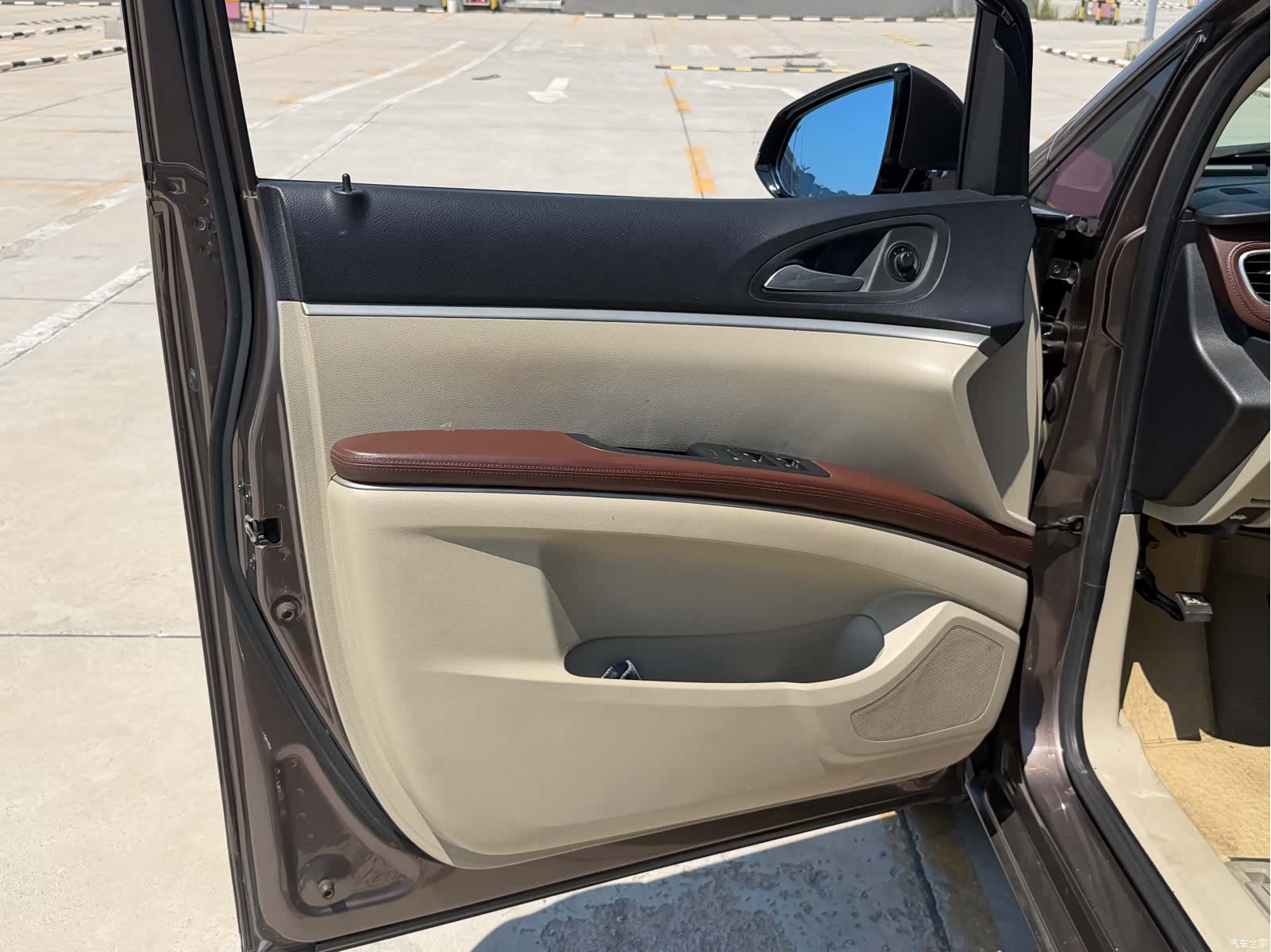 Buick GL8, 2015 12