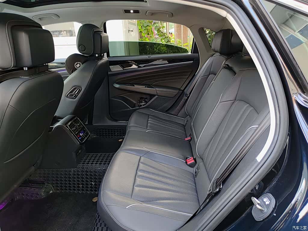 Volkswagen Passat, 2024 8