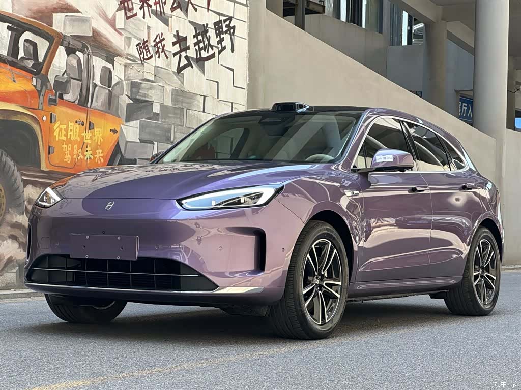AITO M5, 2025 1