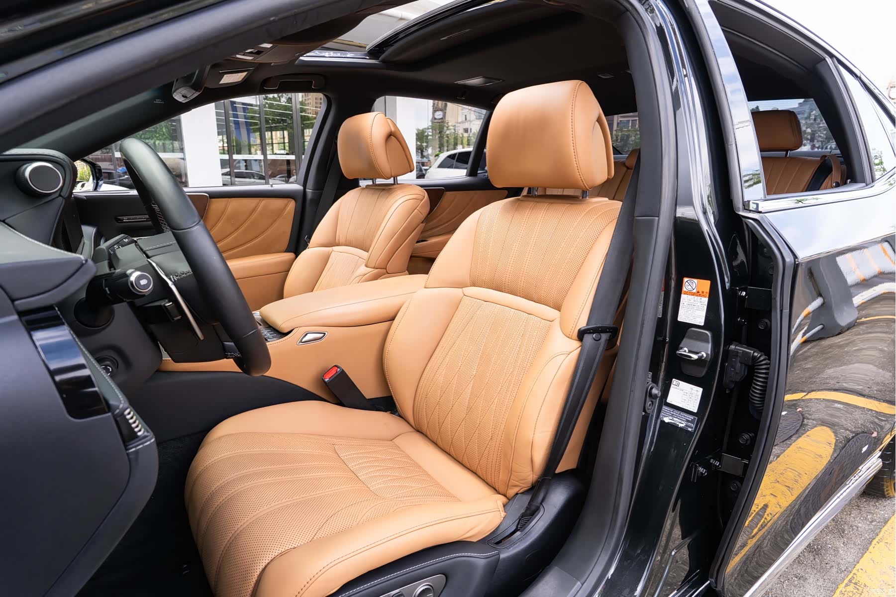 Lexus LS, 2021 11