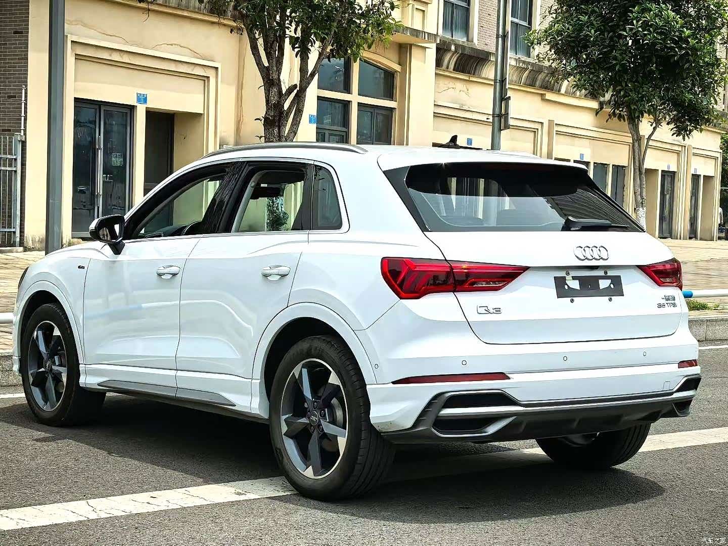 Audi Q3, 2021 все фото
