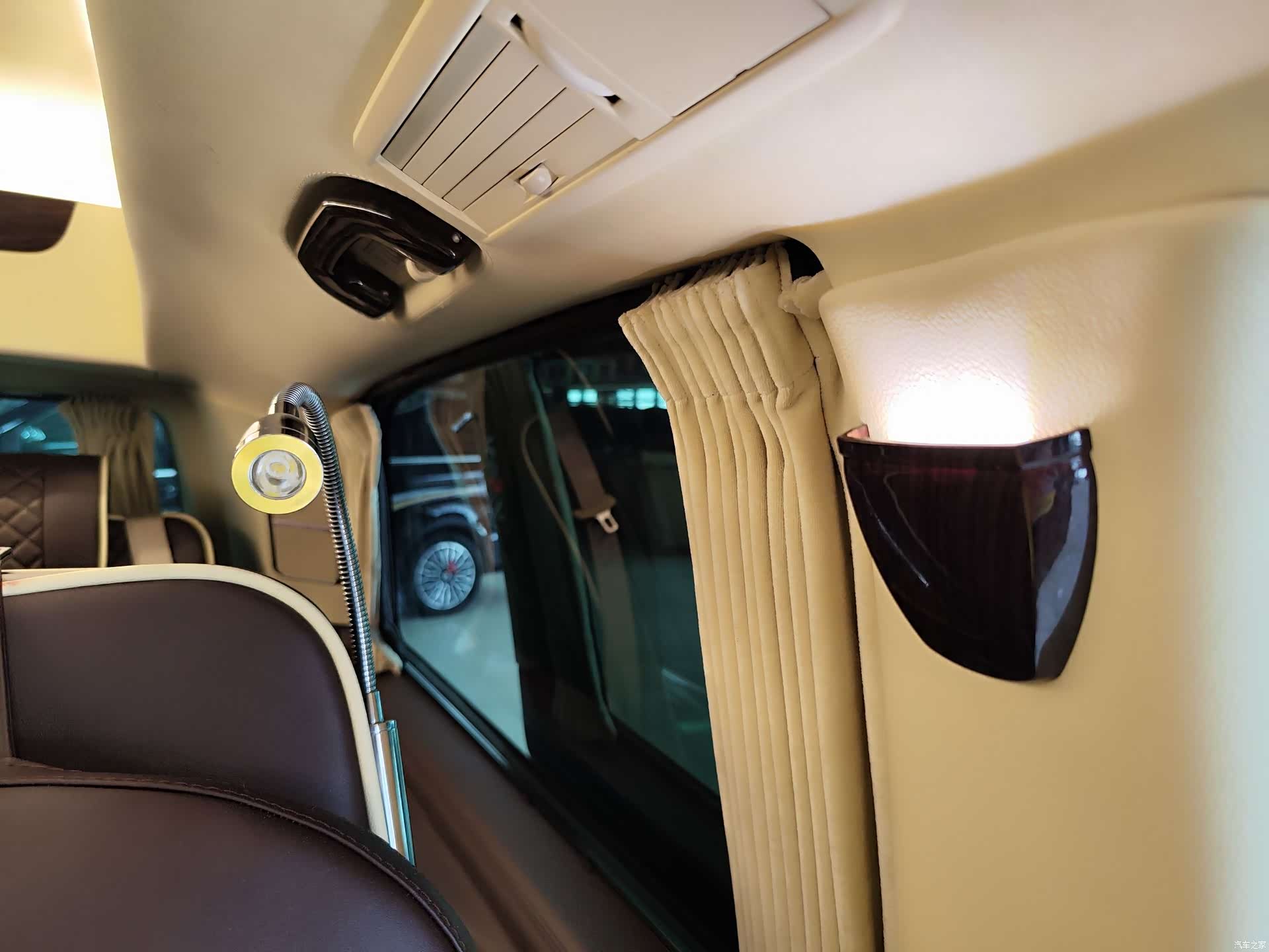 Mercedes-Benz V-Class, 2018 22
