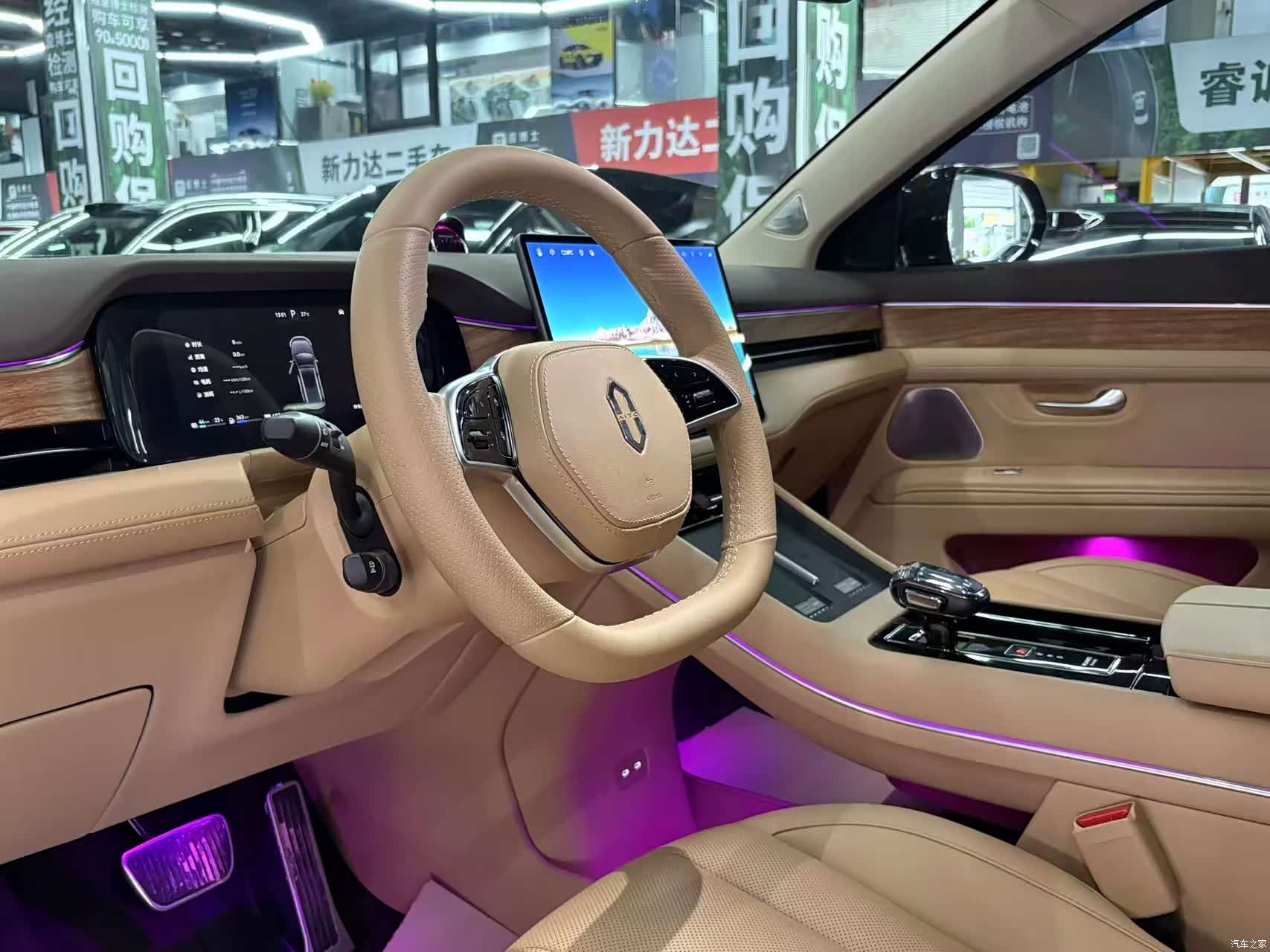 AITO M7, 2025 все фото