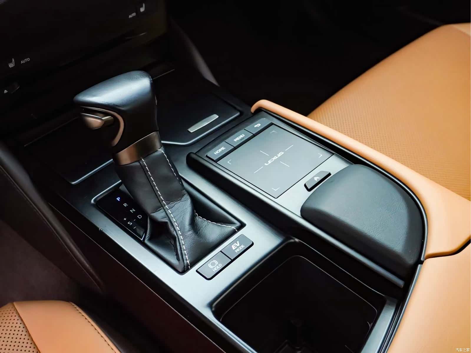 Lexus ES, 2020 23