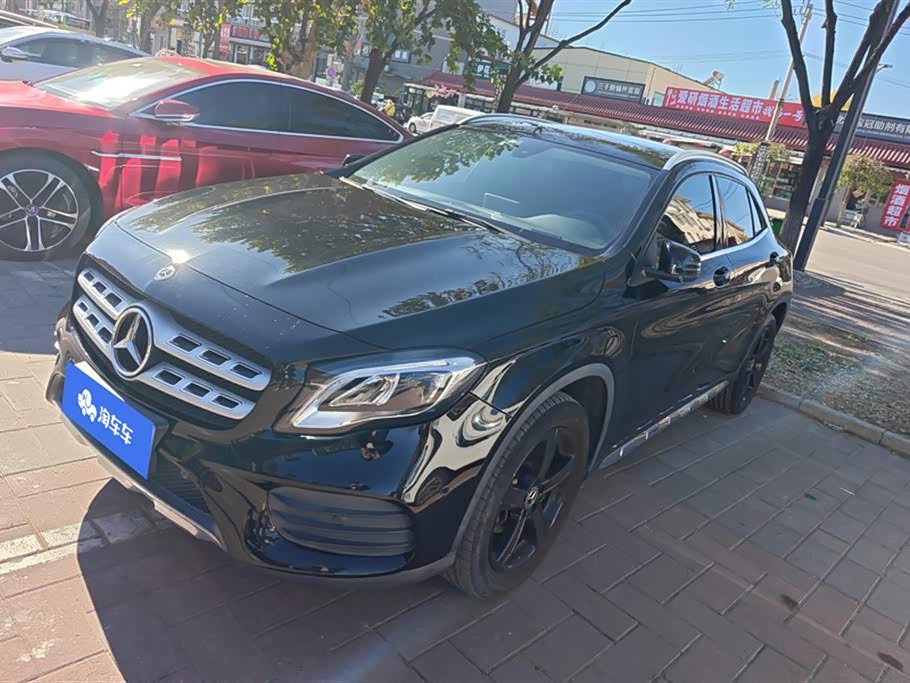 Mercedes-Benz GLA