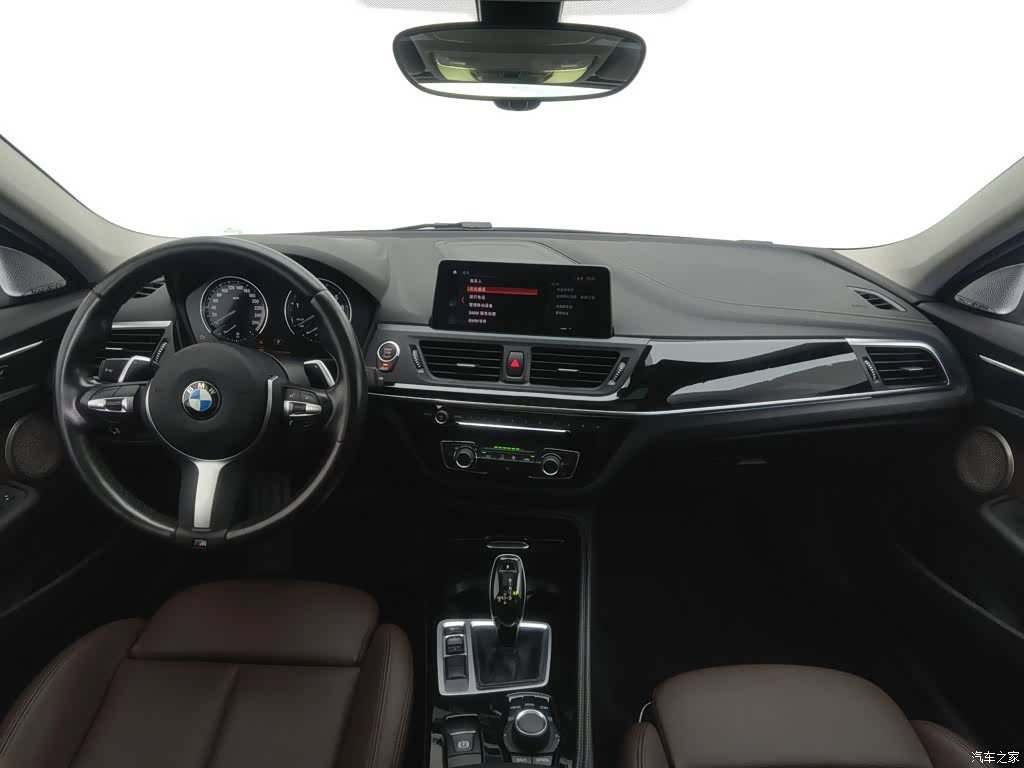 BMW 1 Series, 2020 все фото