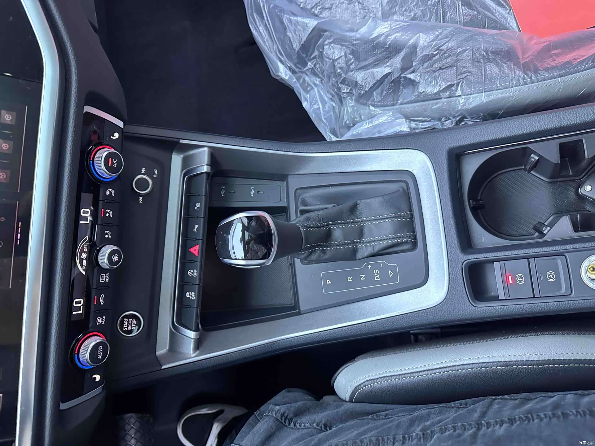 Audi Q3, 2022 15