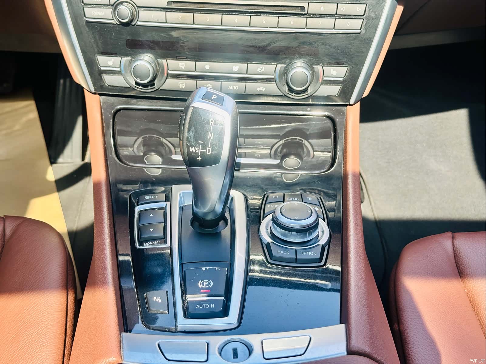 BMW 5 Series, 2011 29