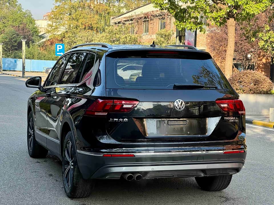 Volkswagen Tiguan L