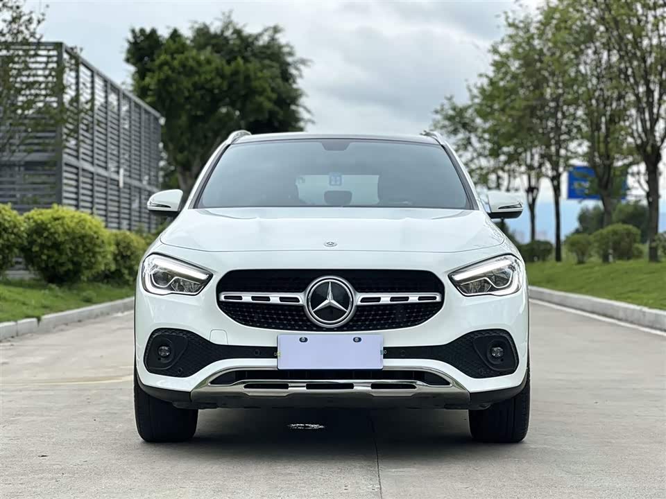 Mercedes-Benz GLA