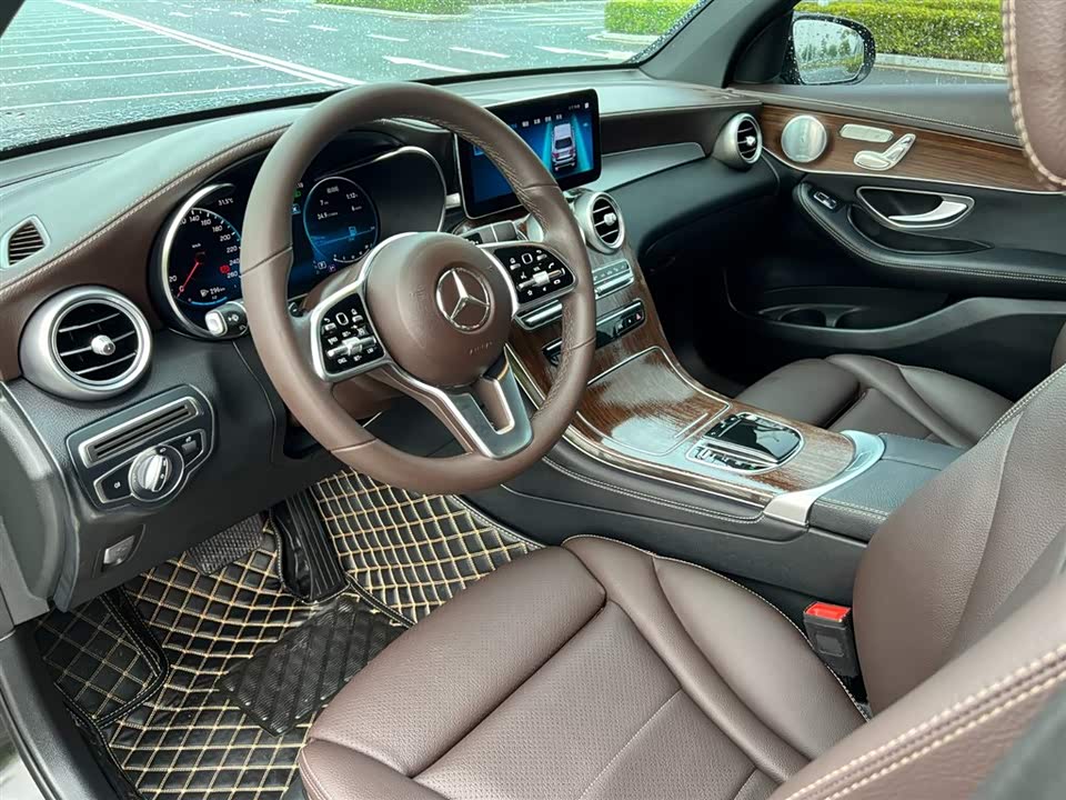 Mercedes-Benz GLC Mercedes-Benz GLC