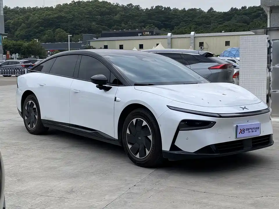 XPENG P7+
