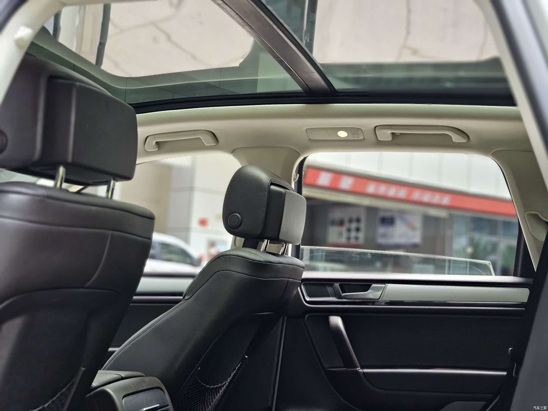Volkswagen Touareg, 2016 12