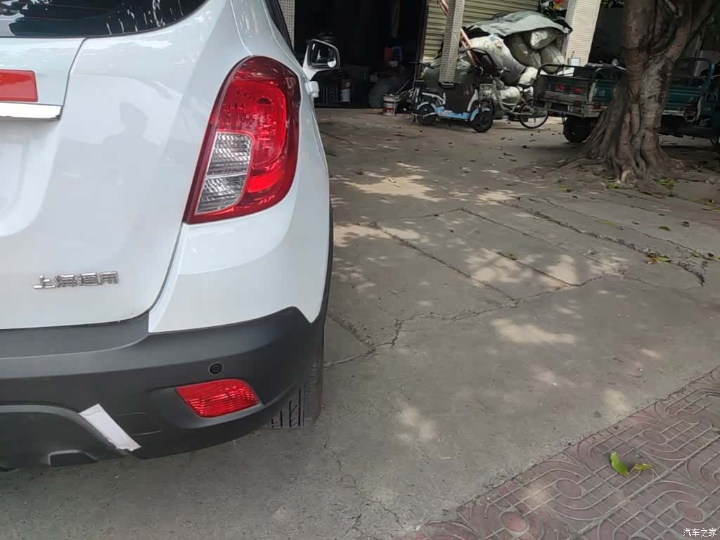 Buick Encore, 2015 8