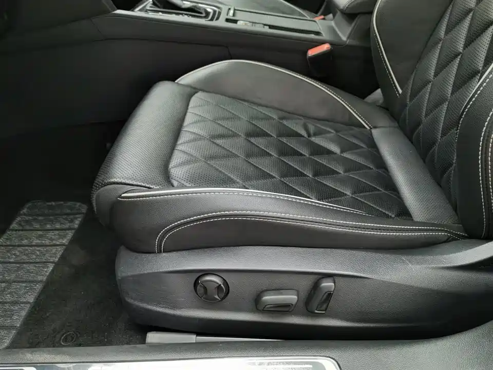 Volkswagen Magotan GTE