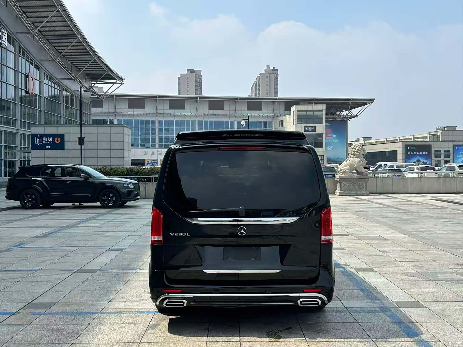 Mercedes-Benz V-Class, 2022 7