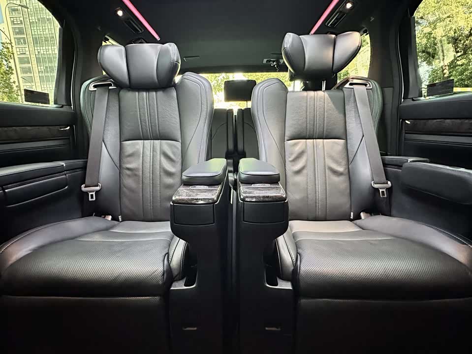 Toyota Elfa Toyota Elfa
