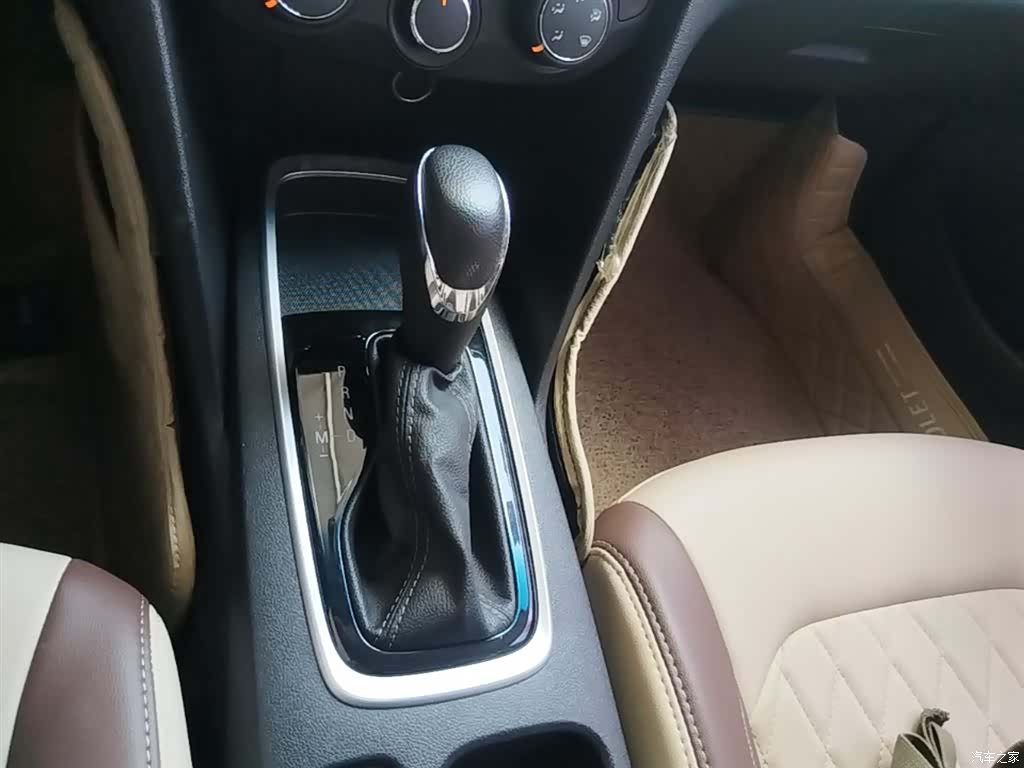 Chevrolet 320, 2018 14