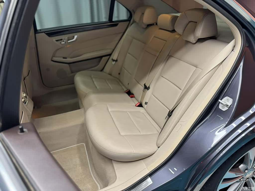Mercedes-Benz E-Class, 2014 20