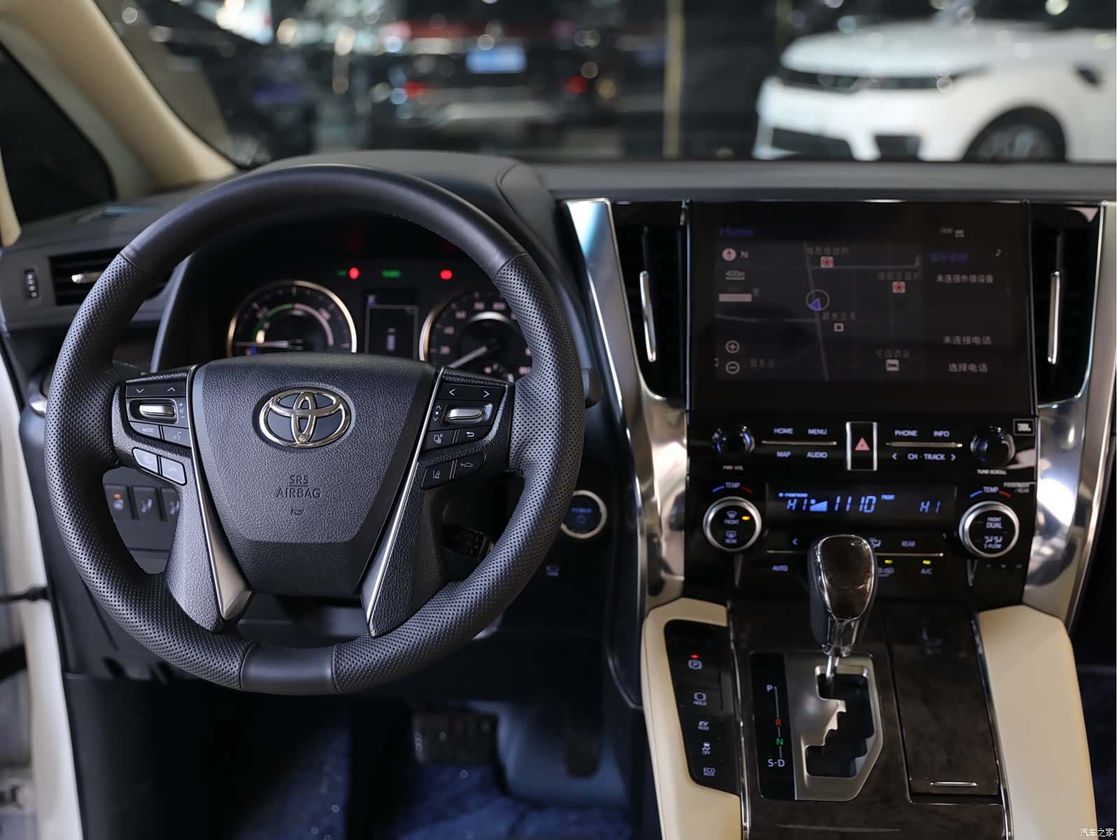 Toyota Vellfire, 2023 10