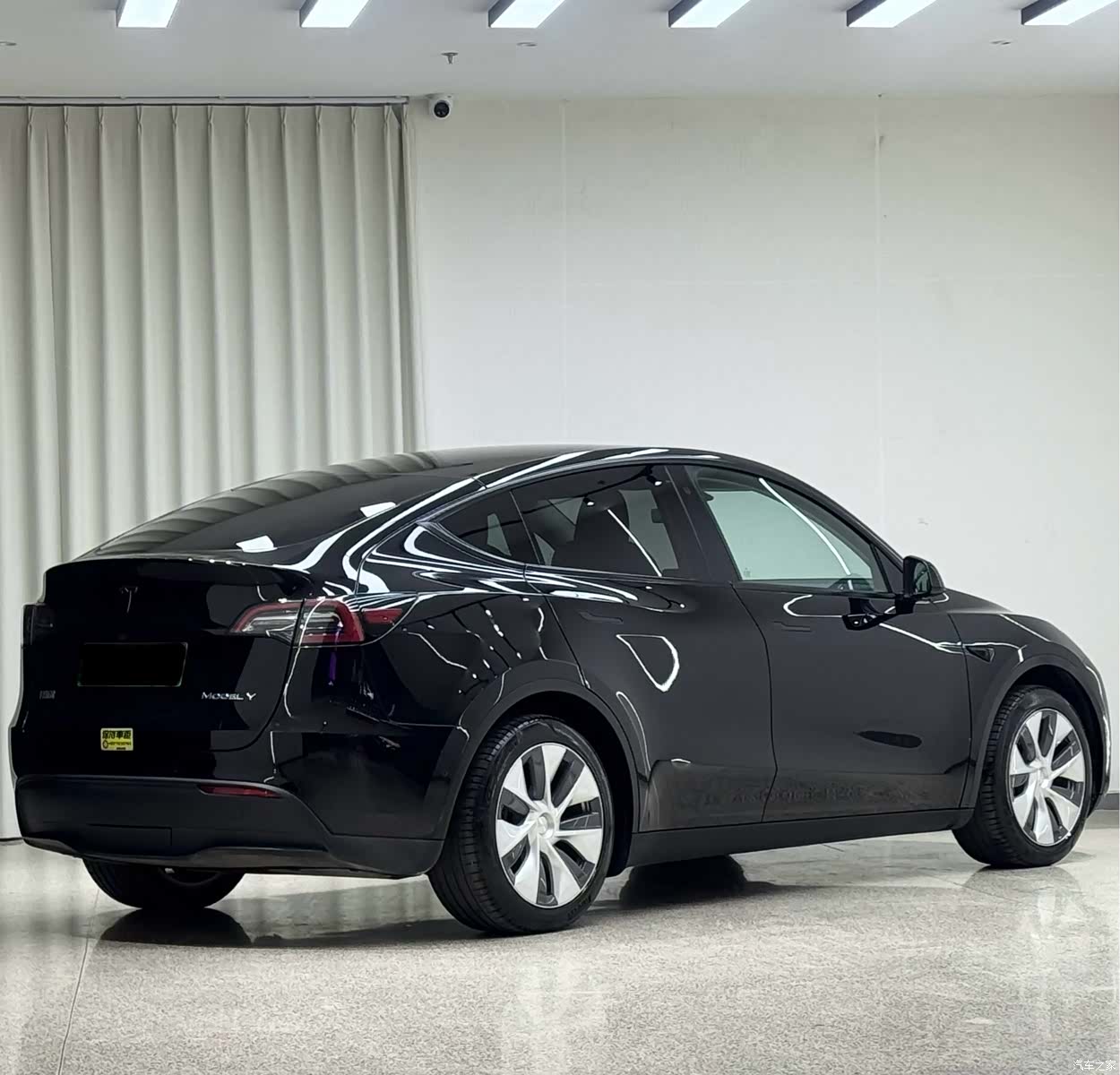 Tesla Model Y, 2022 6