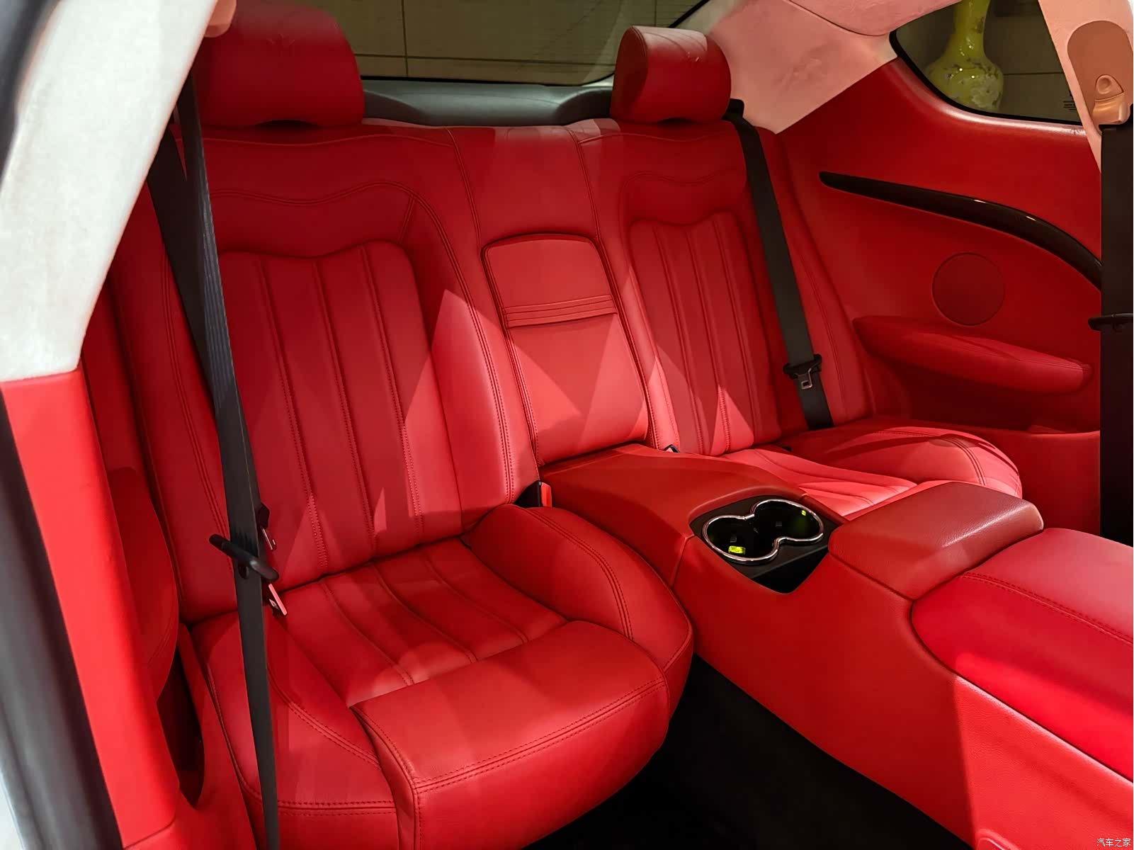 Maserati GranTurismo, 2011 13