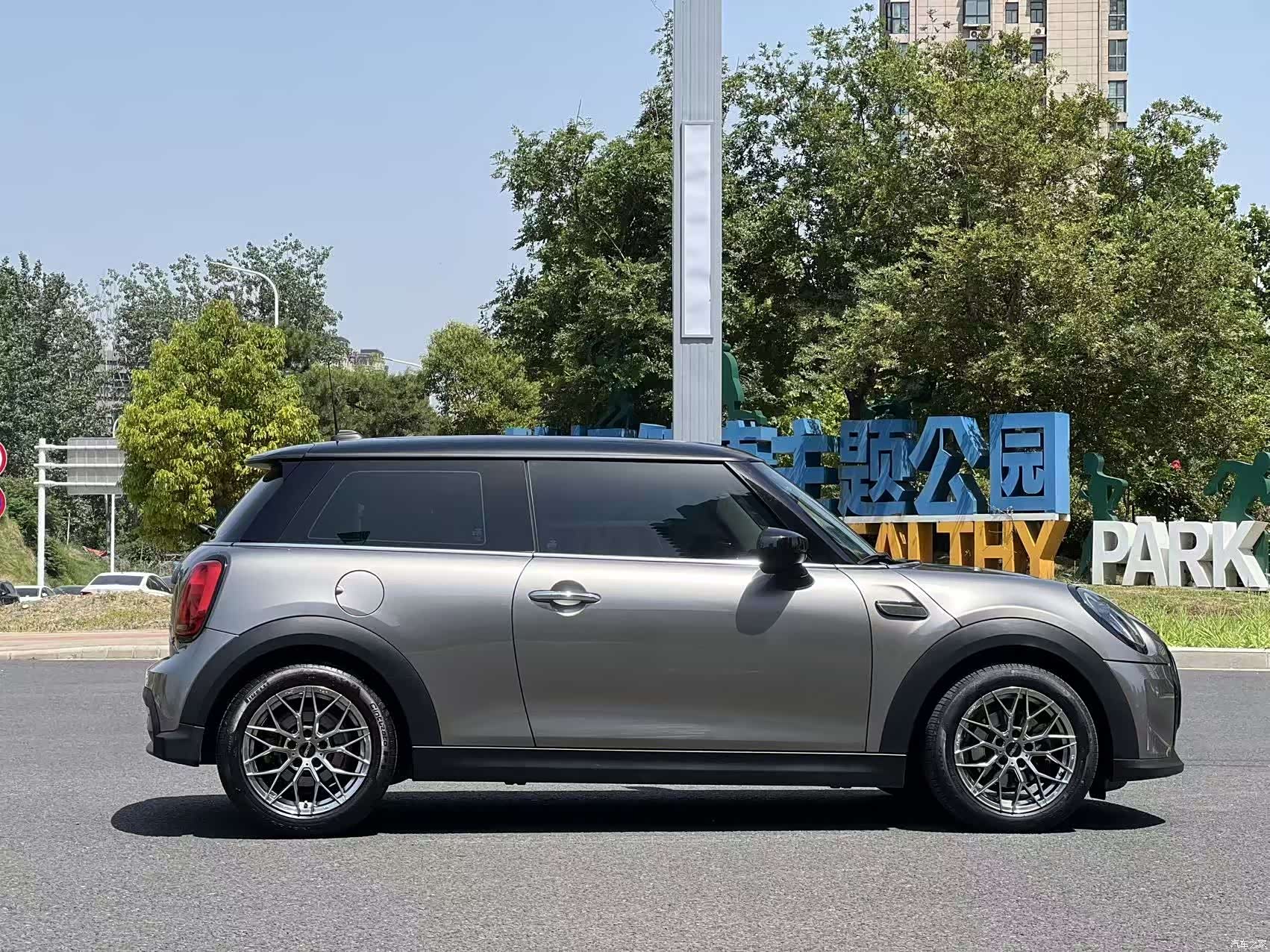 Mini ONE, 2023 20