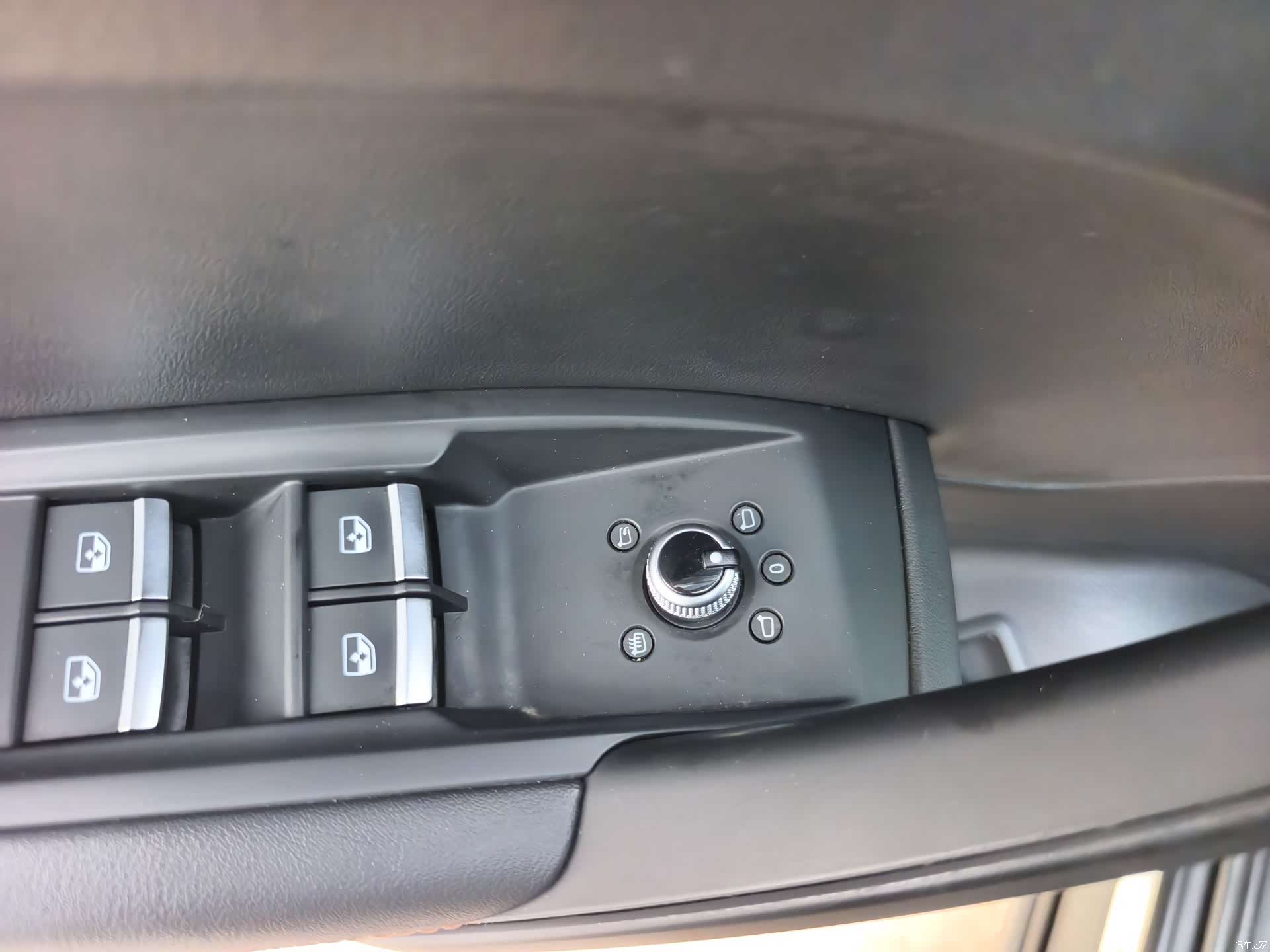 Audi Q5L, 2021 10
