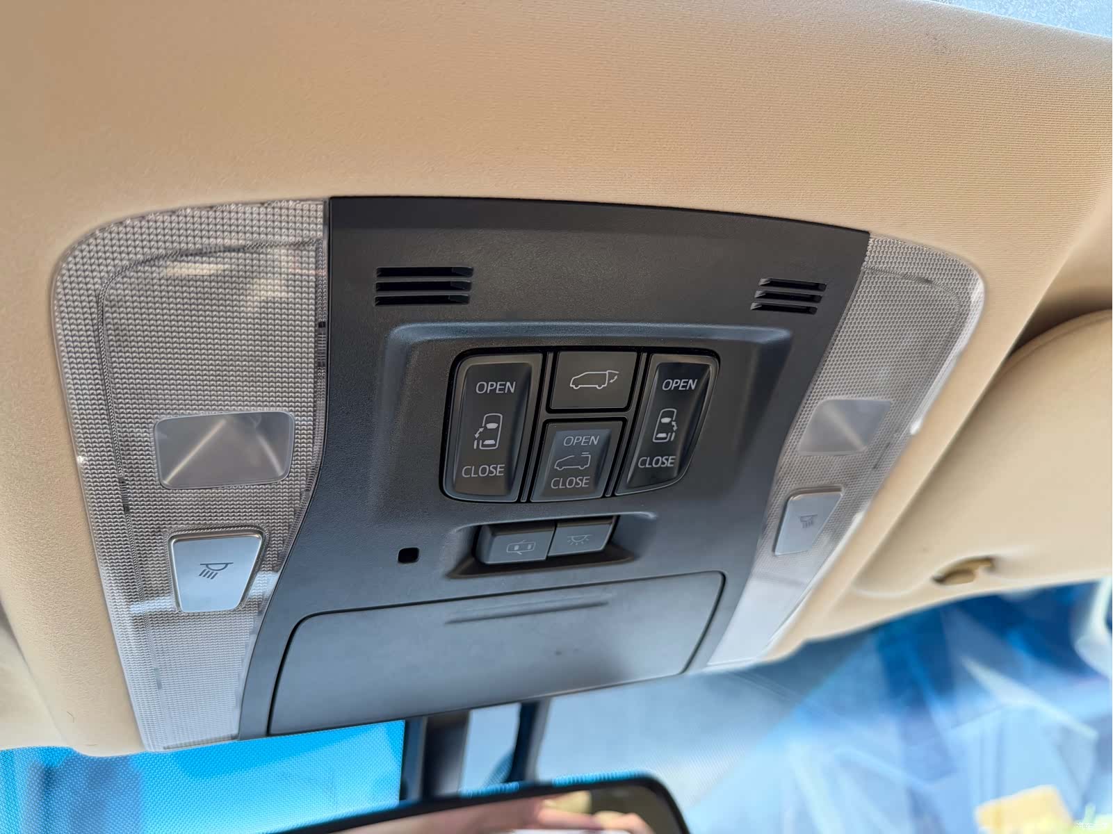 Toyota Alphard, 2017 20