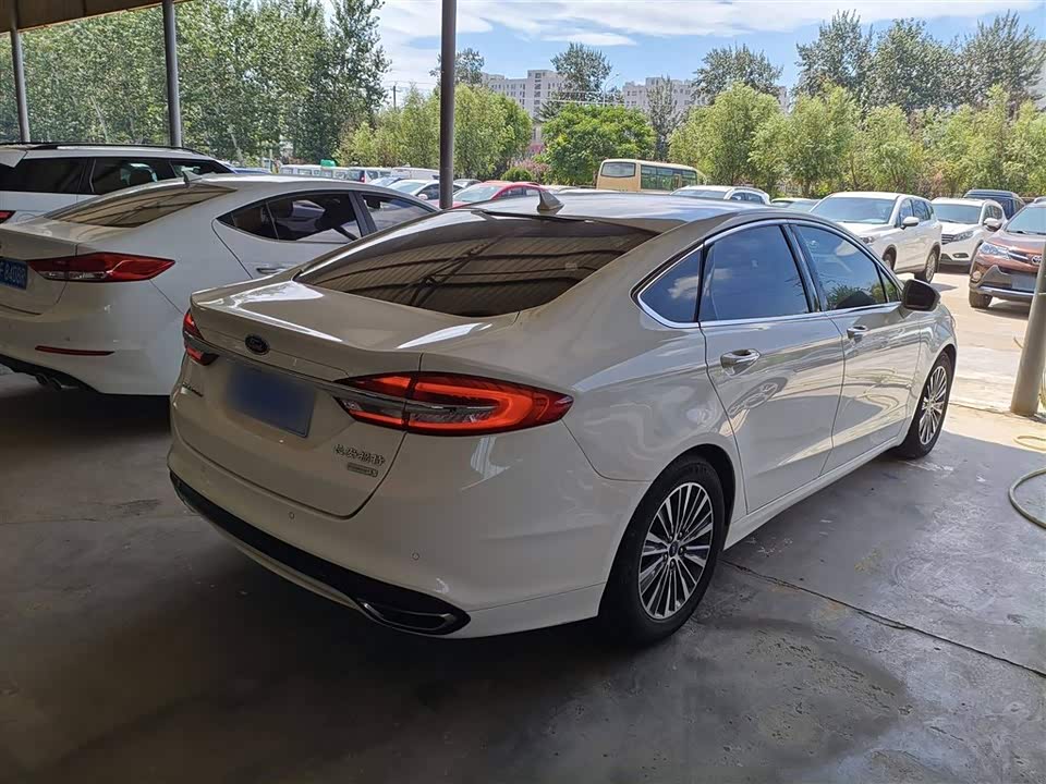 Ford Mondeo Ford Mondeo