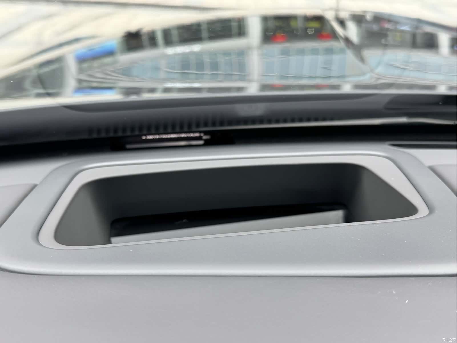 Rolls-Royce Cullinan, 2023 28