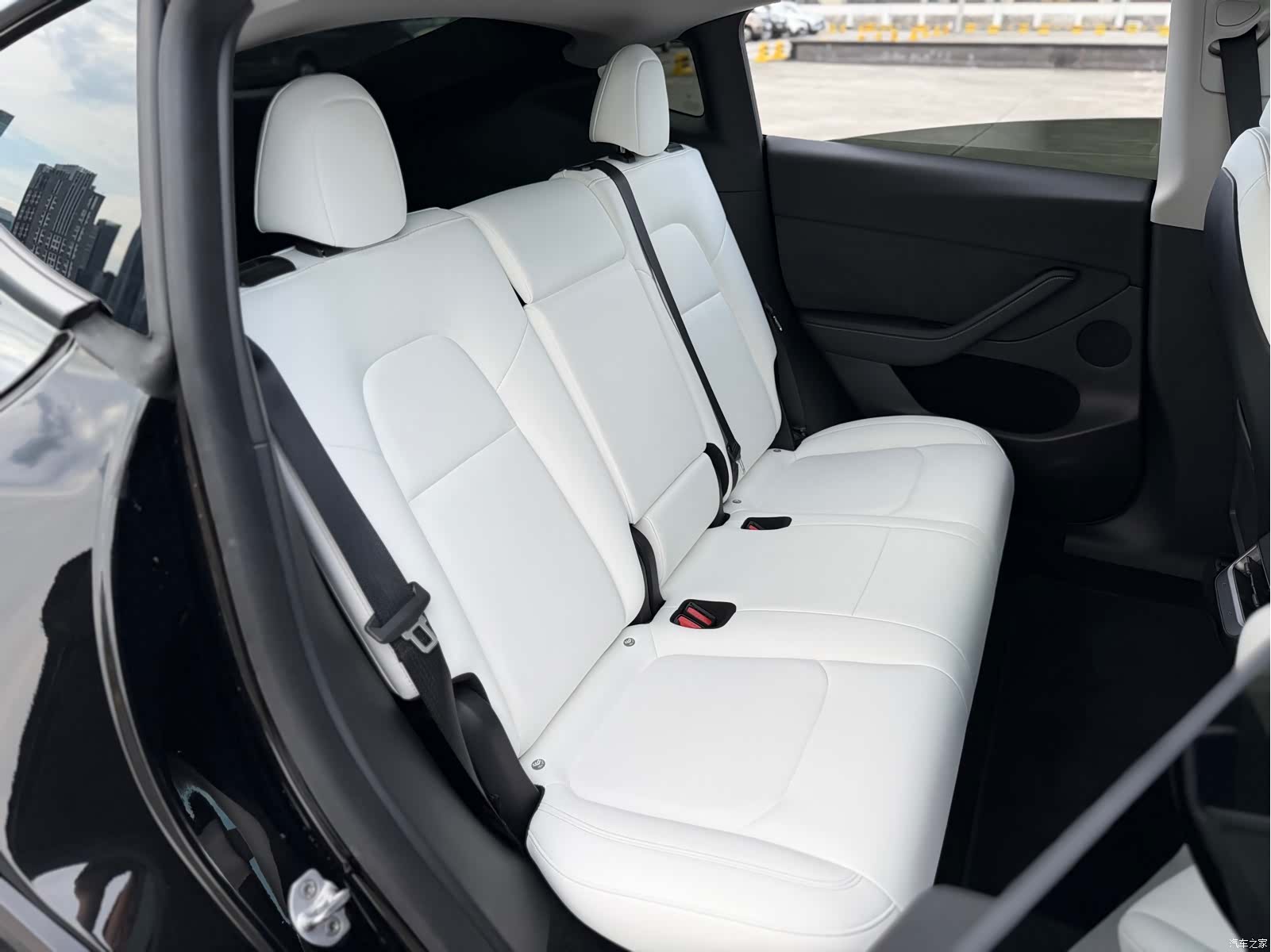Tesla Model Y, 2021 20