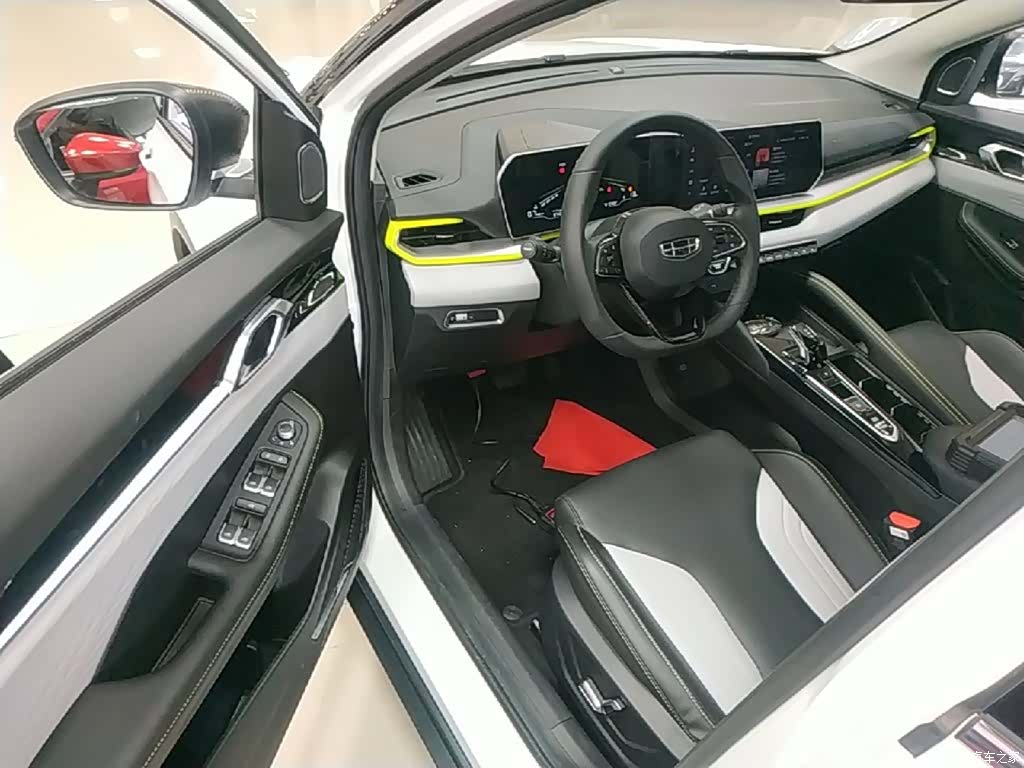 Geely Coolray, 2024 16