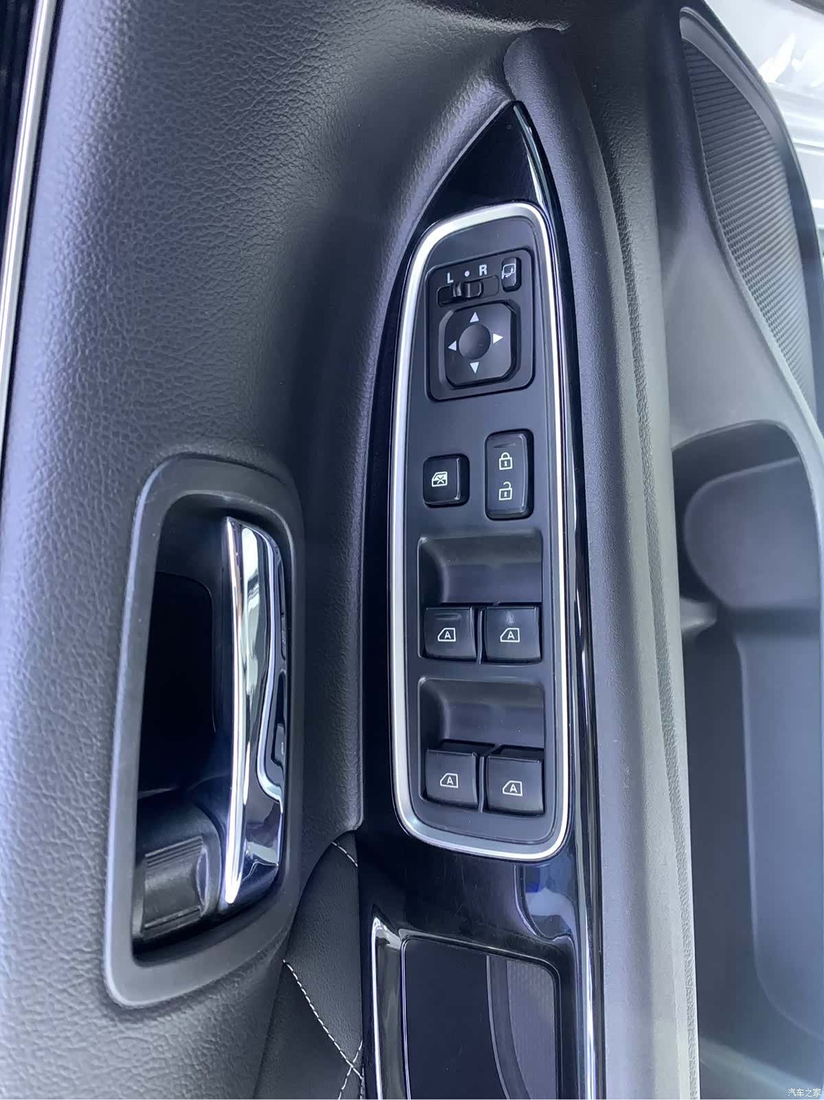 Mitsubishi Outlander, 2022 4