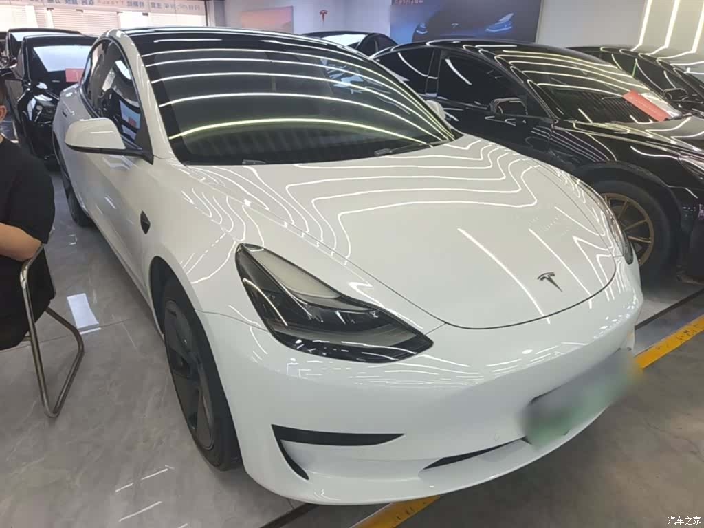 Tesla Model 3, 2021 4